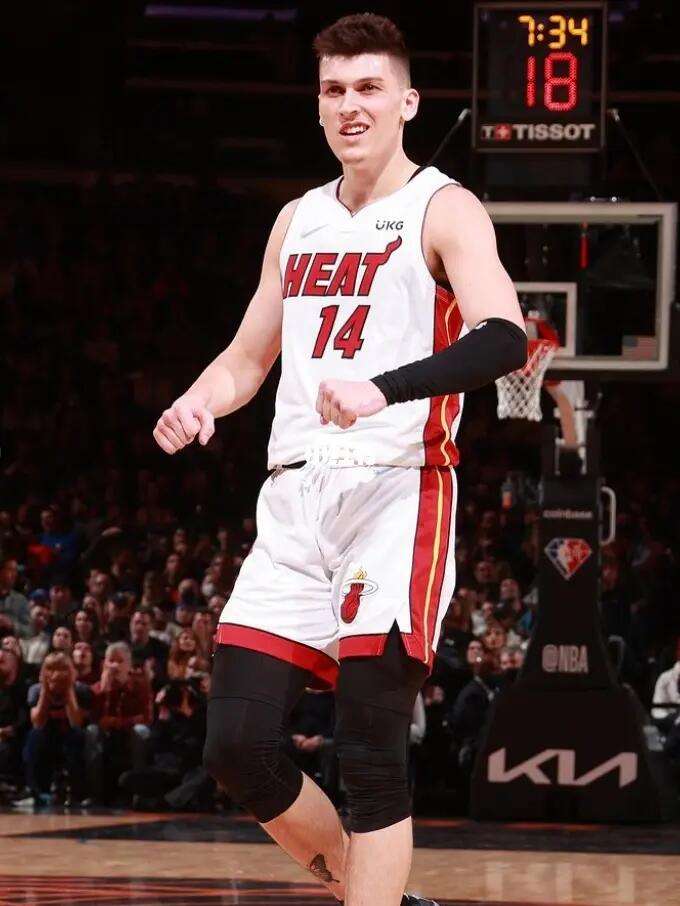 球队即将迎 球队即将迎